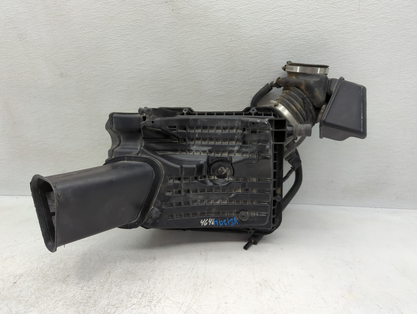 2015-2019 Cadillac Xts Air Cleaner Intake-duct Hose Tube - Oemusedautoparts1.com