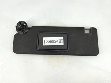 2021 Chevrolet Camaro Sun Visor Shade Replacement Passenger Right Mirror Fits OEM Used Auto Parts