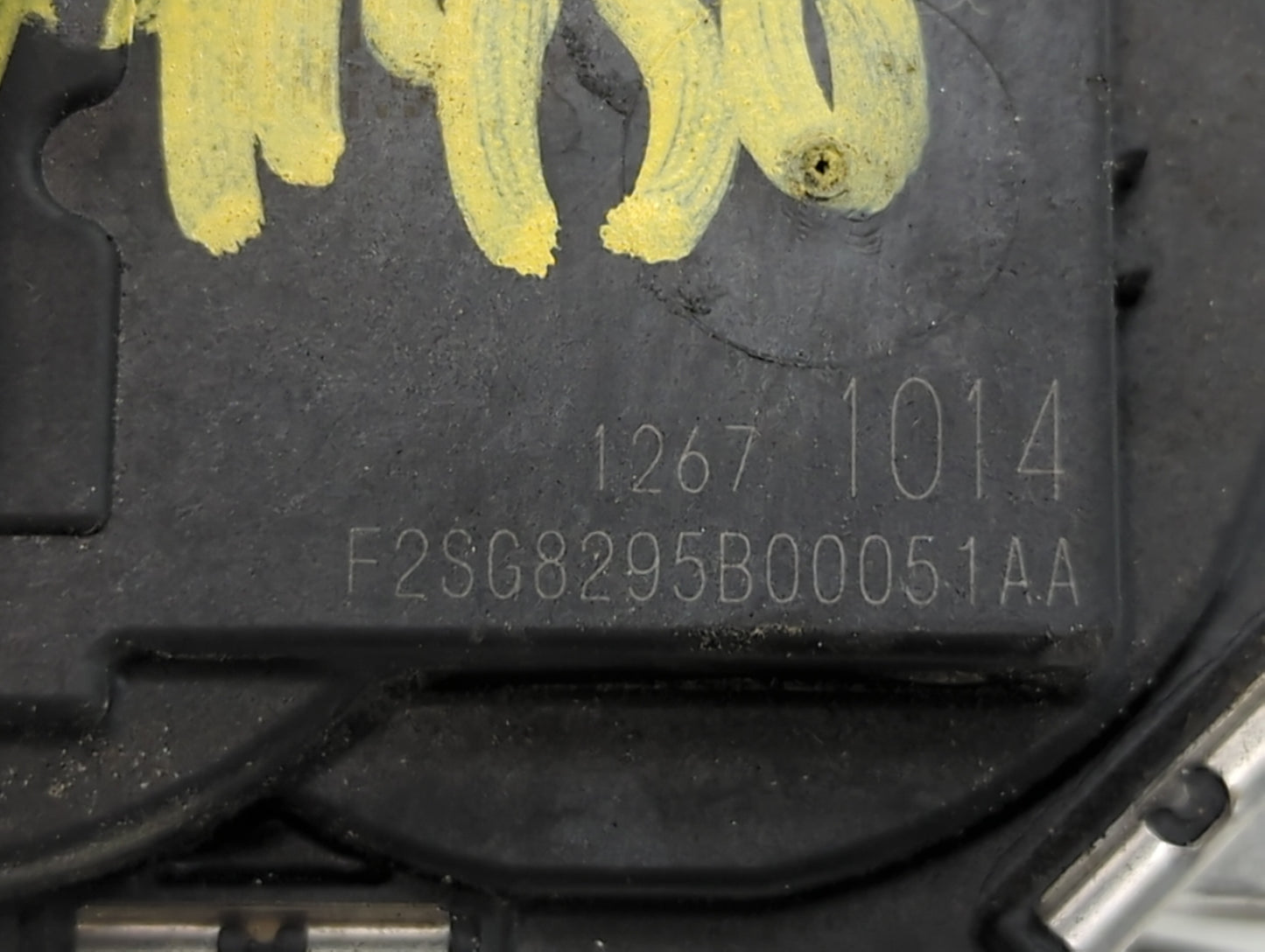 2016-2021 Chevrolet Camaro Throttle Body P/N:12671014 Fits Fits 2016 2017 2018 2019 2020 2021 2022 OEM Used Auto Parts - Oem