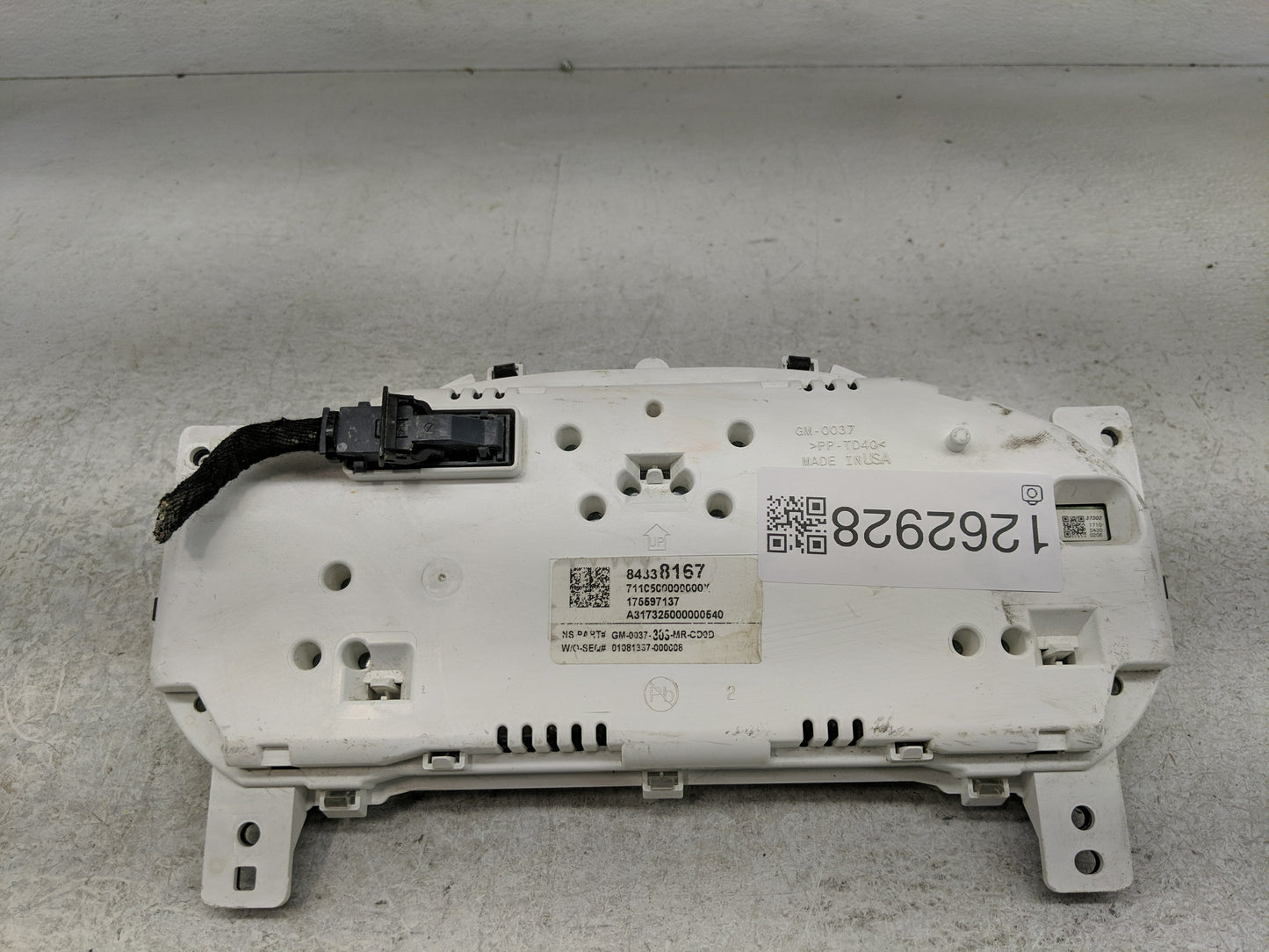 2018-2019 Chevrolet Colorado Instrument Cluster Speedometer Gauges P/N:84338167 Fits Fits 2018 2019 OEM Used Auto Parts - Oe