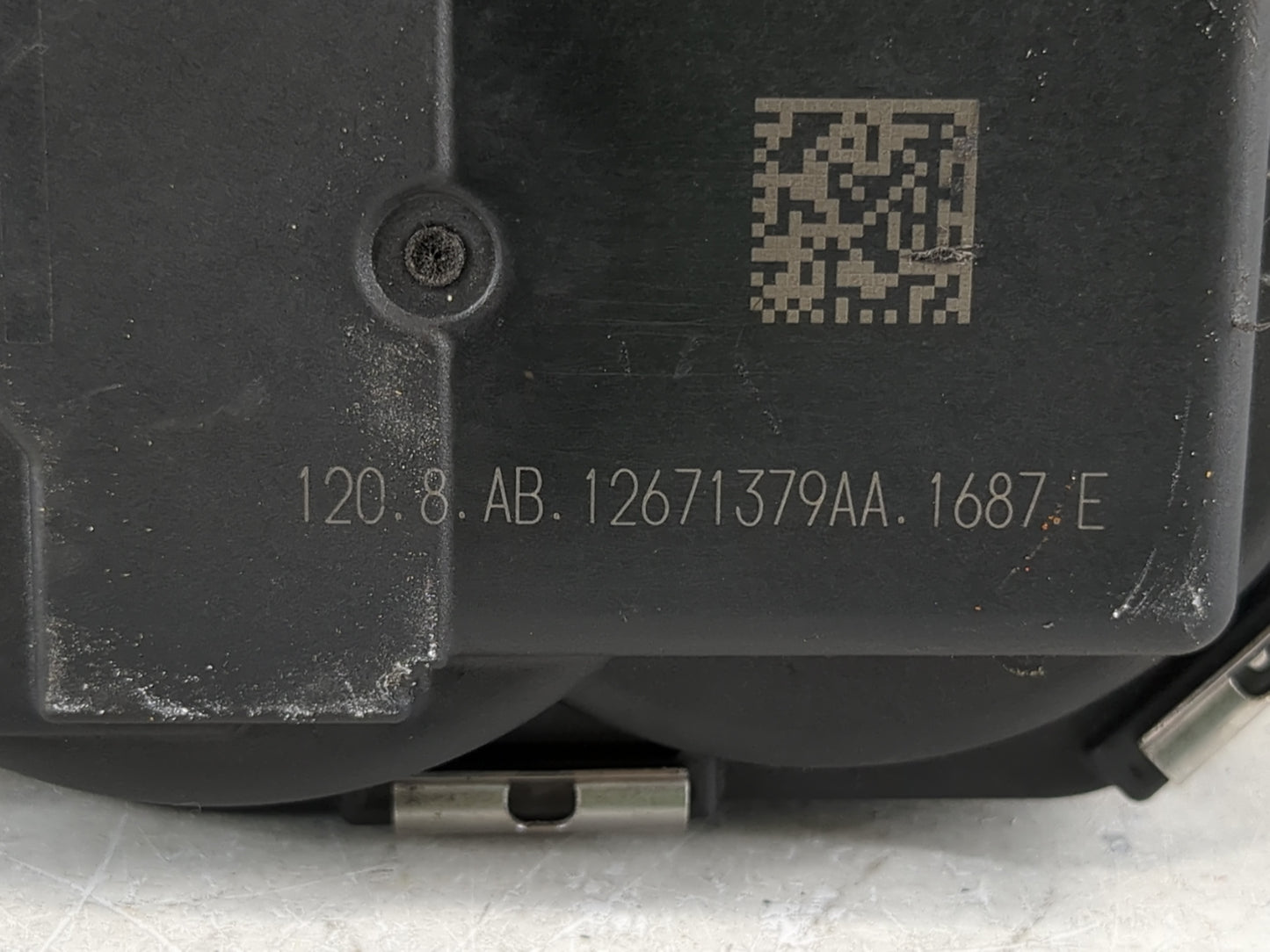 2017-2019 Chevrolet Cruze Throttle Body P/N:12671379AA Fits Fits 2017 2018 2019 OEM Used Auto Parts - Oemusedautoparts1.com