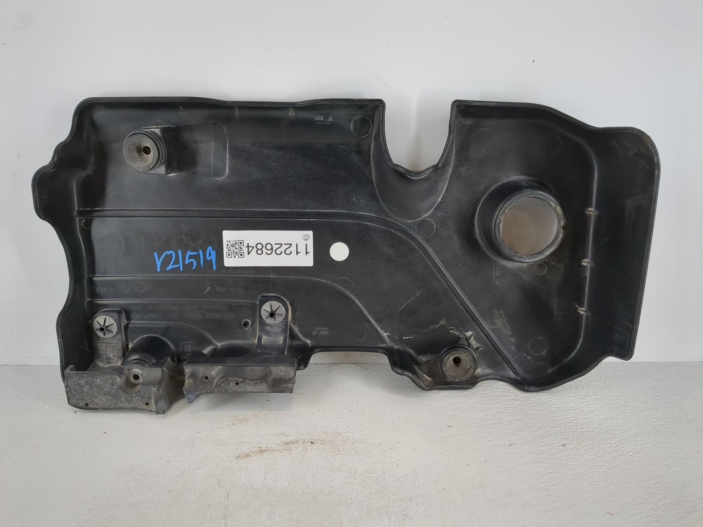 2018 Chevrolet Cruze Engine Cover - Oemusedautoparts1.com