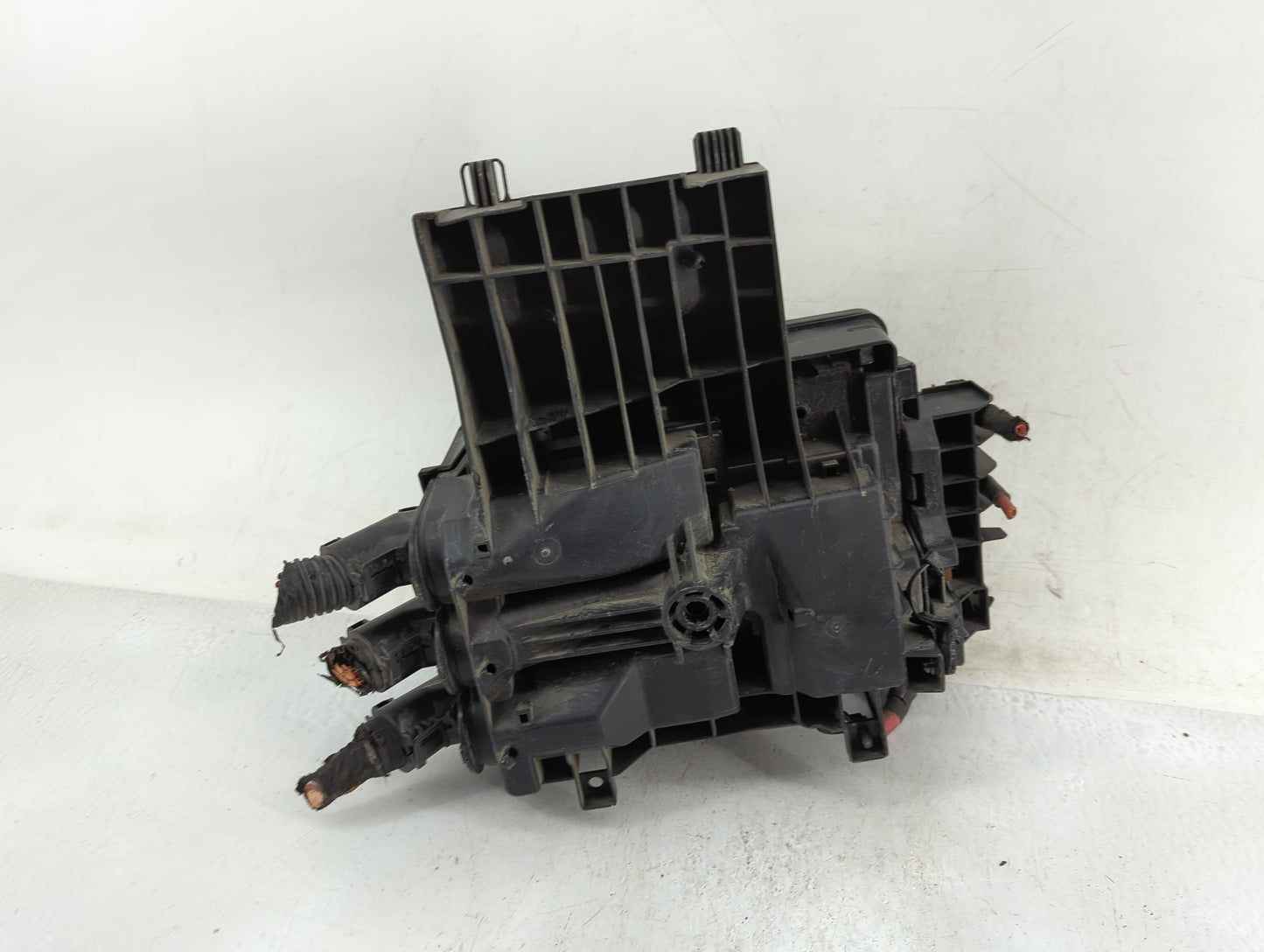 2016-2018 Chevrolet Cruze Fusebox Fuse Box Panel Relay Module Fits Fits 2016 2018 OEM Used Auto Parts - Oemusedautoparts1.co