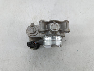 2017-2018 Chevrolet Cruze Throttle Body P/N:12671379AA Fits Fits 2017 2018 OEM Used Auto Parts