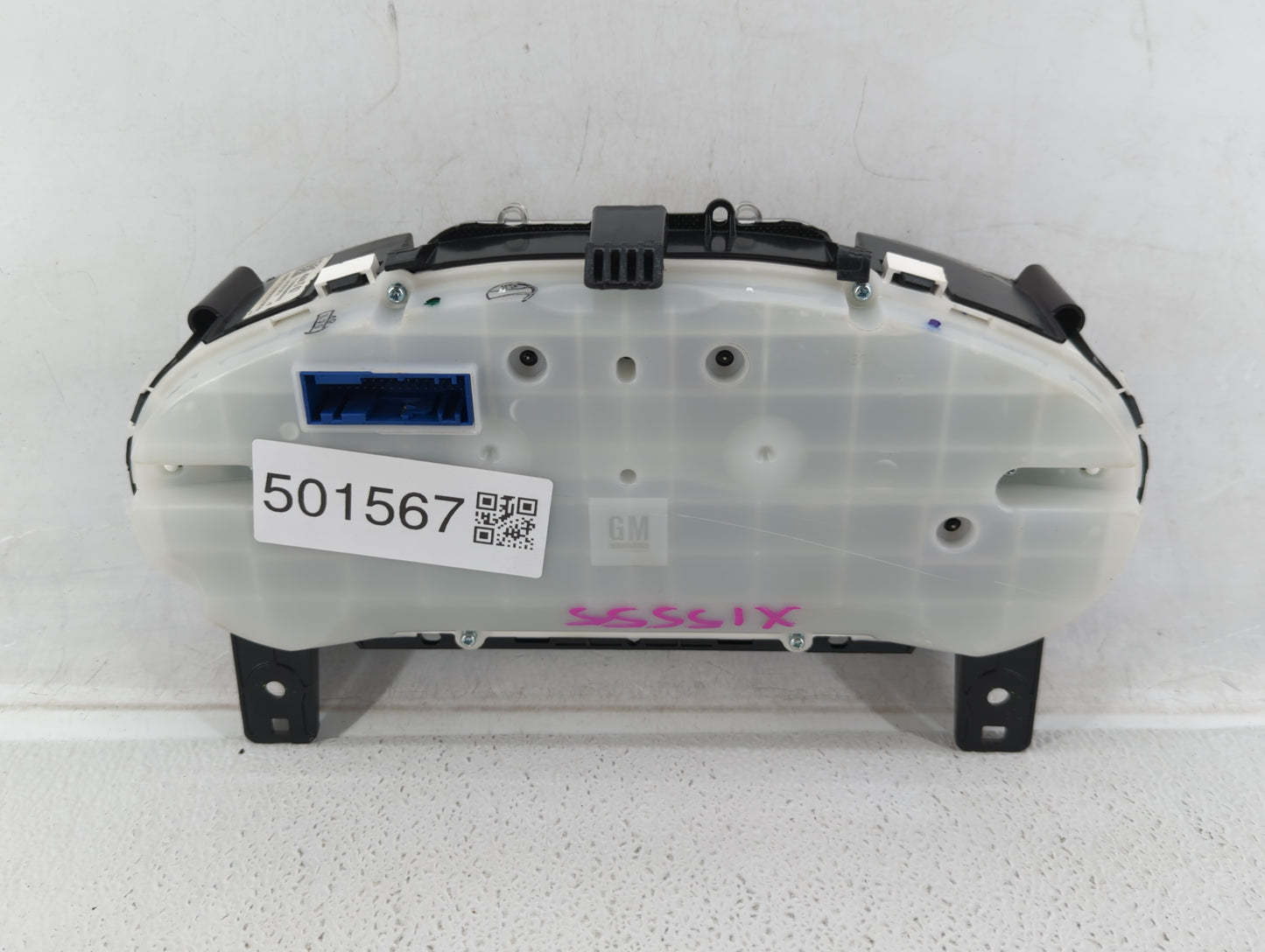 2018 Chevrolet Cruze Instrument Cluster Speedometer Gauges P/N:39084636 42668707, 39084635 Fits OEM Used Auto Parts - Oemuse