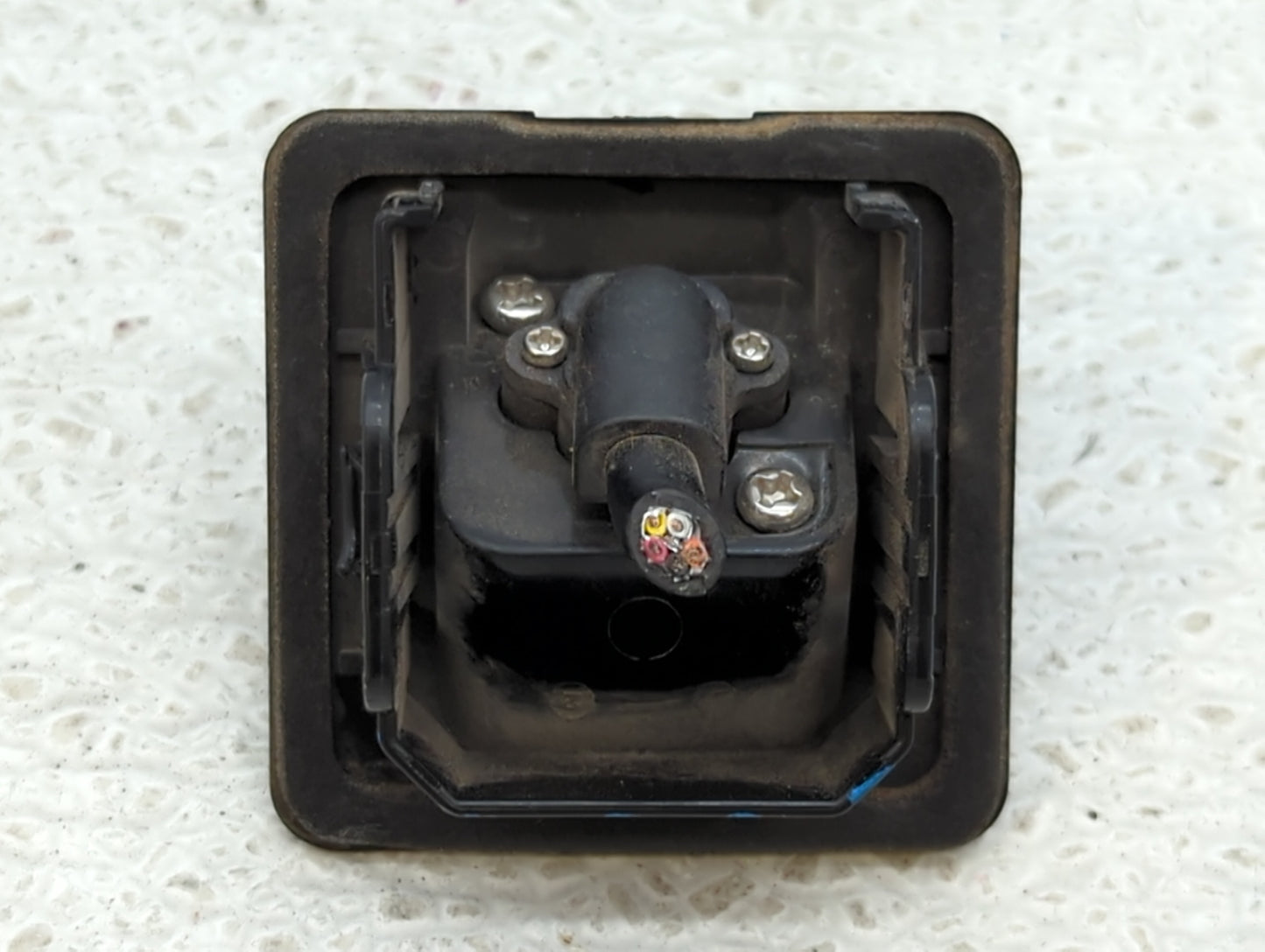 2017-2019 Chevrolet Cruze Back Up Sensor Backup Camera Black - Oemusedautoparts1.com