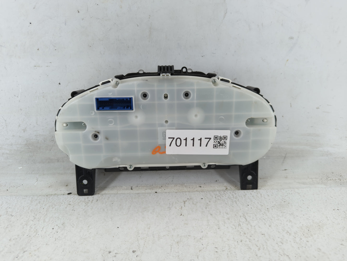 2017-2018 Chevrolet Cruze Instrument Cluster Speedometer Gauges P/N:39084636 Fits Fits 2017 2018 OEM Used Auto Parts - Oemus
