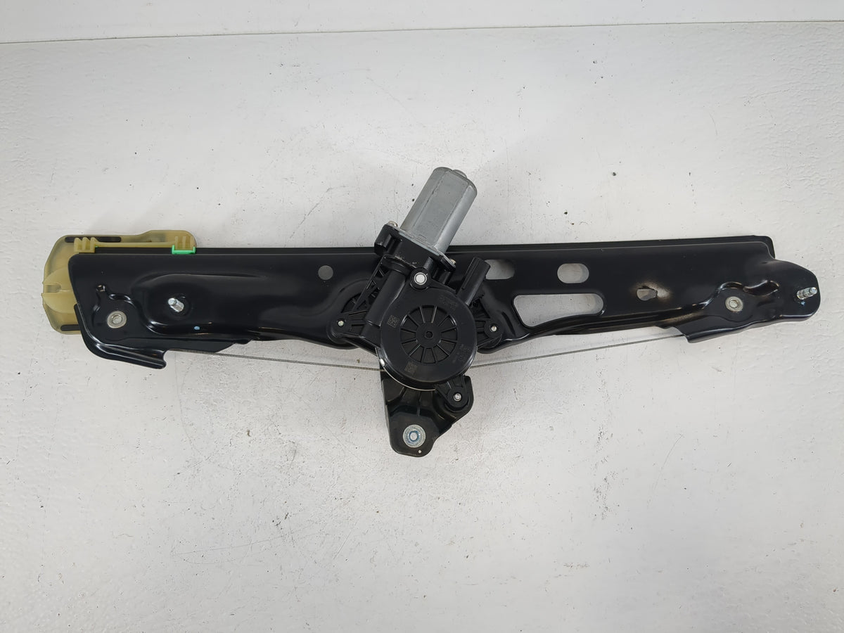 2016-2019 Chevrolet Cruze Used Window Regulator Right Passenger Rear 943601 - Oemusedautoparts1.com