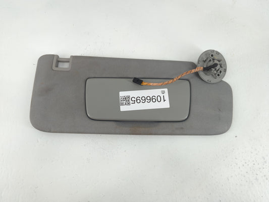 2018-2019 Chevrolet Equinox Sun Visor Shade Replacement Passenger Right Mirror Fits Fits 2018 2019 OEM Used Auto Parts
