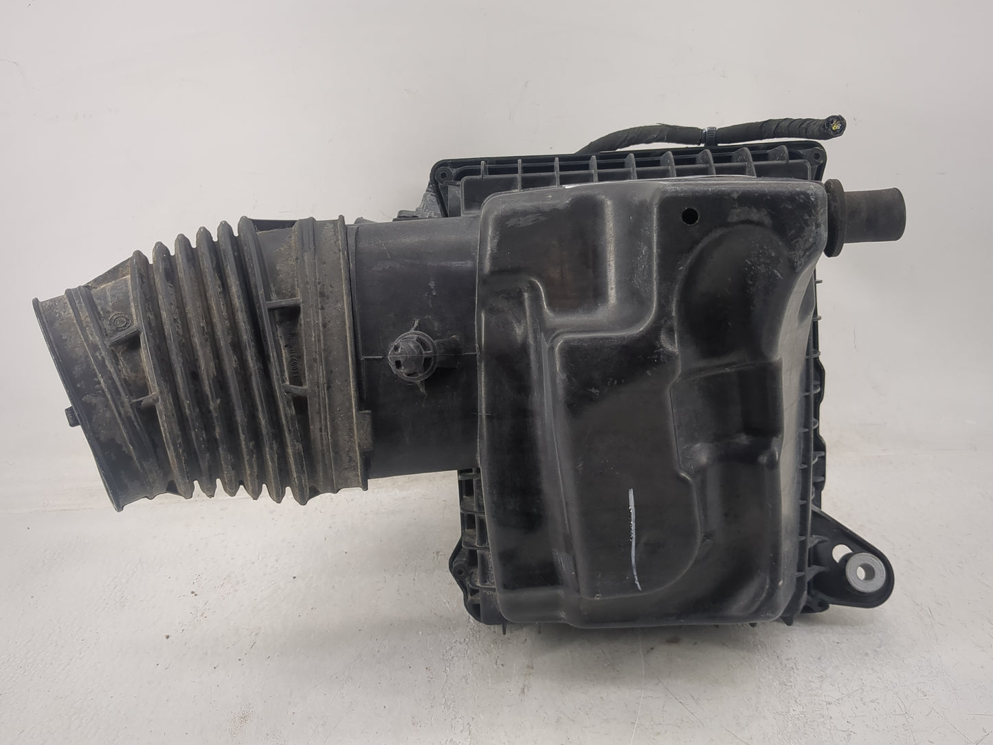 2018-2022 Chevrolet Equinox Air Cleaner Intake-duct Hose Tube - Oemusedautoparts1.com