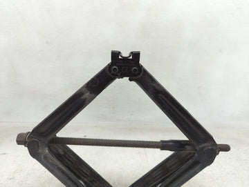 2018 Chevrolet Equinox Spare Scissor Car Jack