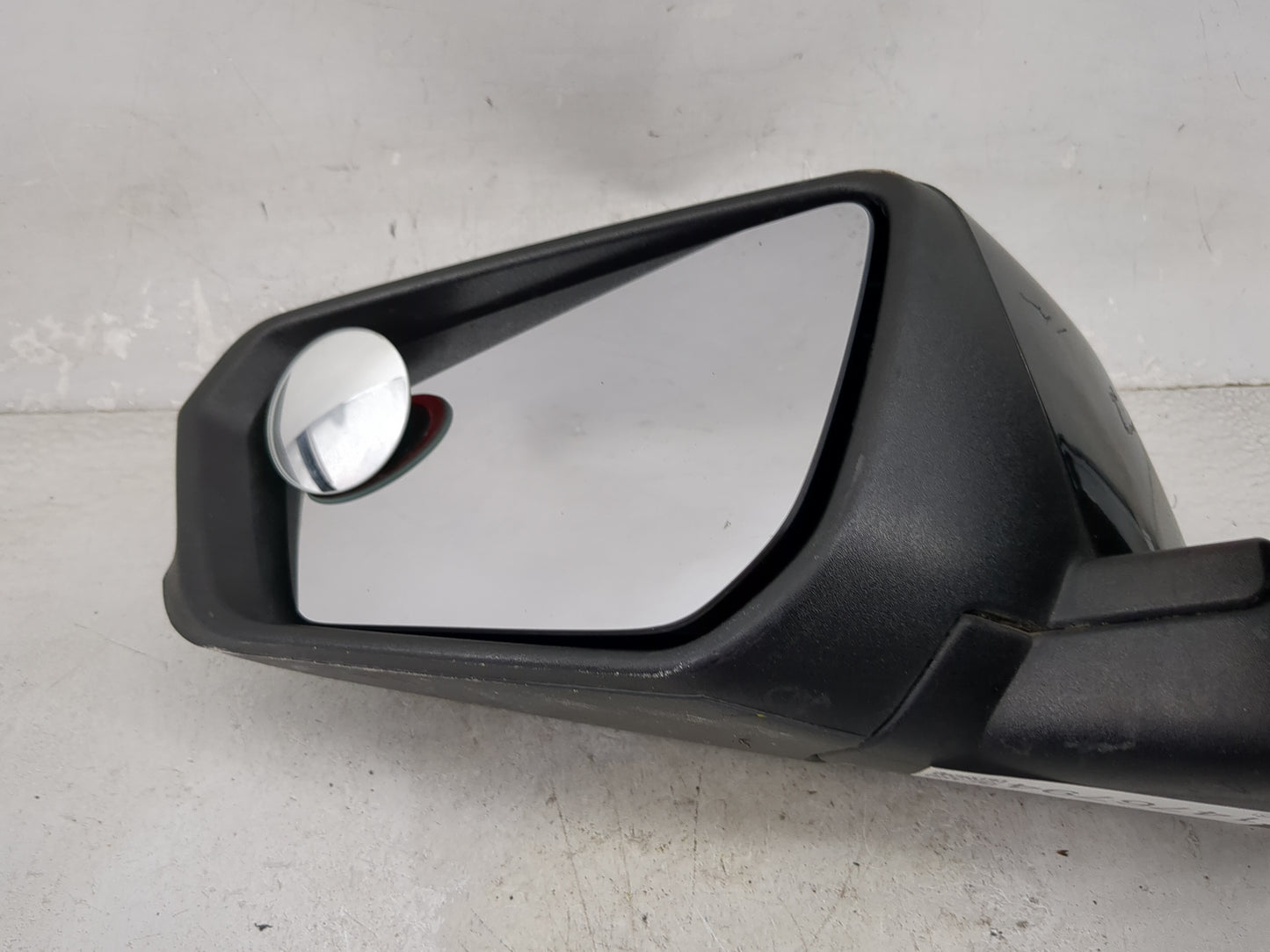 2018-2022 Chevrolet Equinox Driver Side View Mirror - Left Door Mirror OEM Used - Oemusedautoparts1.com