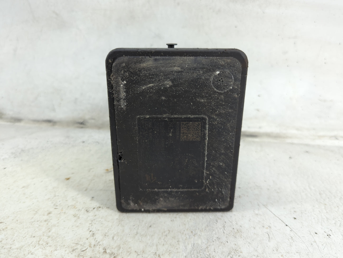 2018-2019 Chevrolet Equinox ABS Pump Control Module Replacement P/N:84254906 Fits Fits 2018 2019 2020 2021 OEM Used Auto Par