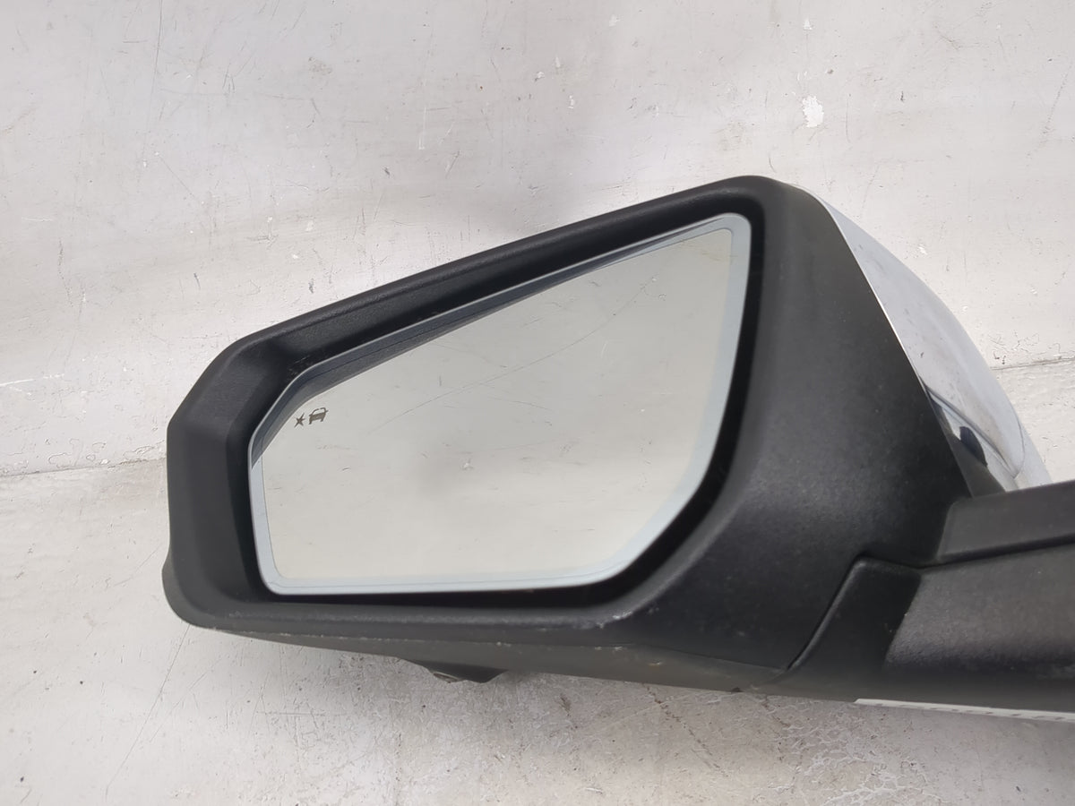 2018 Chevrolet Equinox Driver Side View Mirror - Left Door Mirror OEM Used - Oemusedautoparts1.com