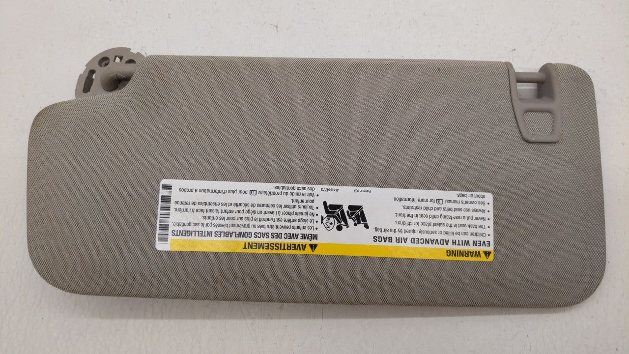 2018-2019 Chevrolet Equinox Sun Visor Shade Replacement Passenger Right Mirror Fits Fits 2018 2019 OEM Used Auto Parts - Oem