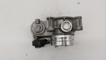 2018-2019 Chevrolet Equinox Throttle Body P/N:12659491BA 12671379AA Fits Fits 2016 2017 2018 2019 OEM Used Auto Parts