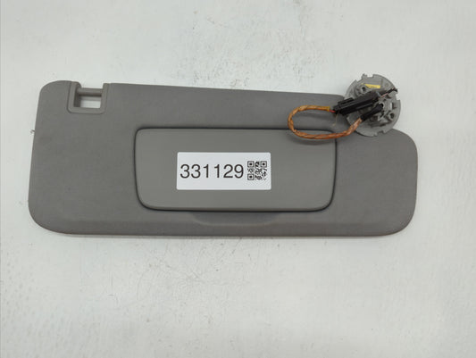2018-2019 Chevrolet Equinox Sun Visor Shade Replacement Passenger Right Mirror Fits Fits 2018 2019 OEM Used Auto Parts