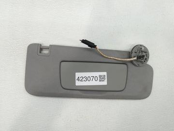 2018-2019 Chevrolet Equinox Sun Visor Shade Replacement Passenger Right Mirror Fits Fits 2018 2019 OEM Used Auto Parts