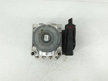 2018-2019 Chevrolet Equinox ABS Pump Control Module Replacement P/N:84254906 84646849, 84560131 Fits Fits 2018 2019 2020 2021 OEM Used Auto Parts