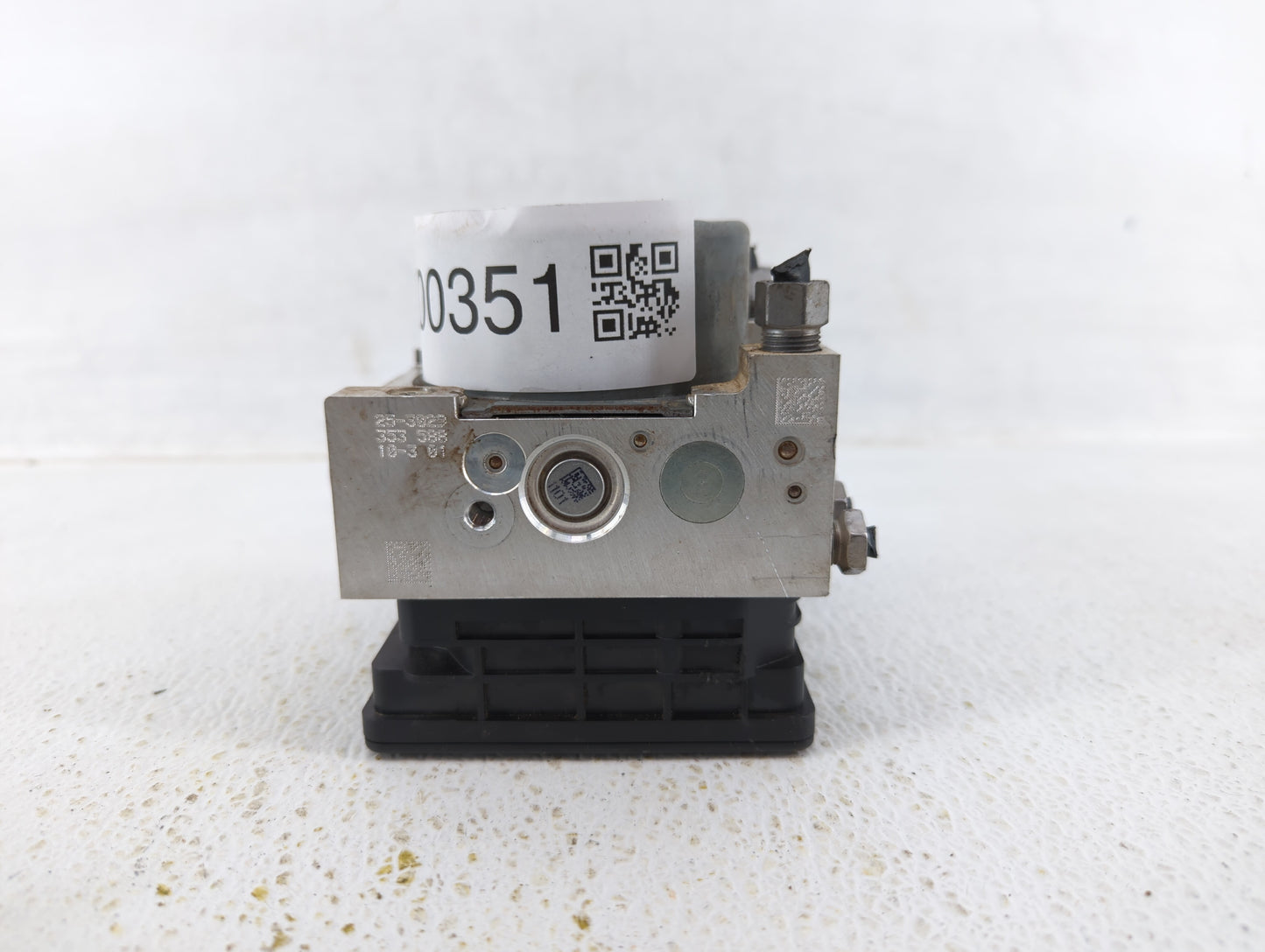 2018-2019 Chevrolet Equinox ABS Pump Control Module Replacement P/N:84414759 84414760, 84254909 Fits Fits 2018 2019 2020 202