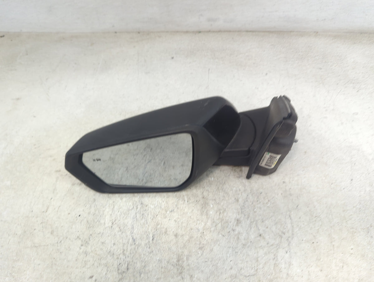 2018-2020 Chevrolet Equinox Driver Side View Mirror - Left Door Mirror OEM Used - Oemusedautoparts1.com