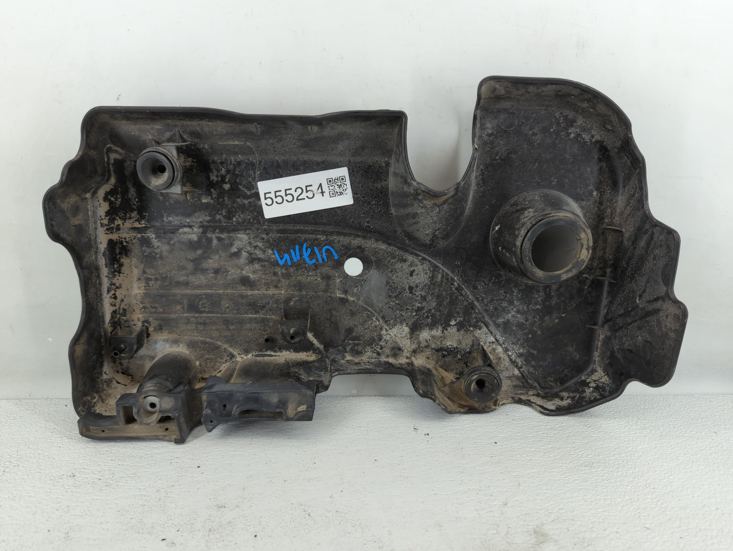 2018 Chevrolet Equinox Engine Cover - Oemusedautoparts1.com