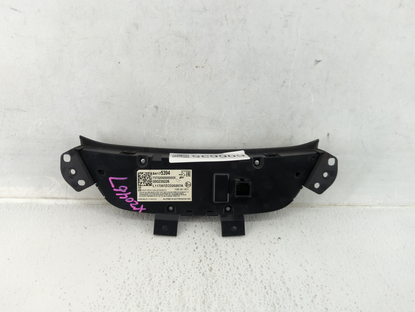 2018 Chevrolet Equinox Climate Control Module Temperature AC/Heater Replacement P/N:84175394 Fits OEM Used Auto Parts - Oemu