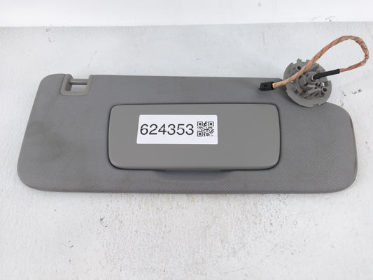 2018-2019 Chevrolet Equinox Sun Visor Shade Replacement Passenger Right Mirror Fits Fits 2018 2019 OEM Used Auto Parts