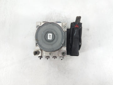 2018-2019 Chevrolet Equinox ABS Pump Control Module Replacement P/N:84414759 Fits Fits 2018 2019 2020 2021 OEM Used Auto Parts