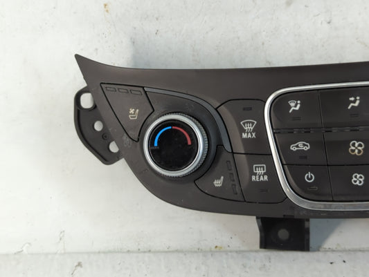 2018 Chevrolet Equinox Climate Control Module Temperature AC/Heater Replacement P/N:84175399 Fits OEM Used Auto Parts