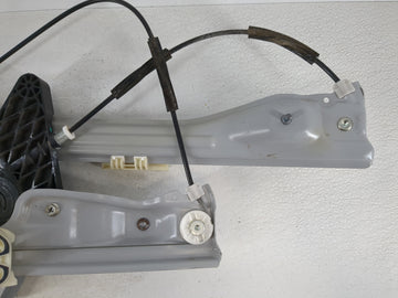 2016-2021 Chevrolet Malibu Passenger Front Right Power Window Motor