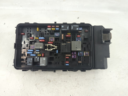 2017-2018 Chevrolet Malibu Fusebox Fuse Box Panel Relay Module Fits Fits 2017 2018 OEM Used Auto Parts