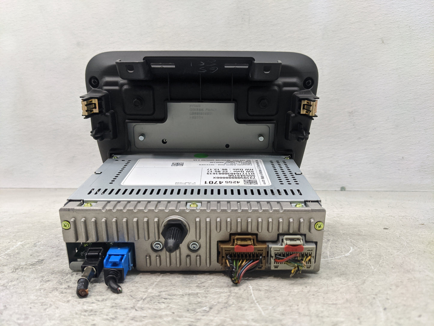 2018 Chevrolet Malibu Radio AM FM Cd Player Receiver Replacement P/N:42554701 42554703 Fits OEM Used Auto Parts - Oemusedaut