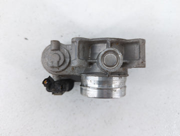 2016-2019 Chevrolet Malibu Throttle Body P/N:12671379AA Fits Fits 2016 2017 2018 2019 OEM Used Auto Parts