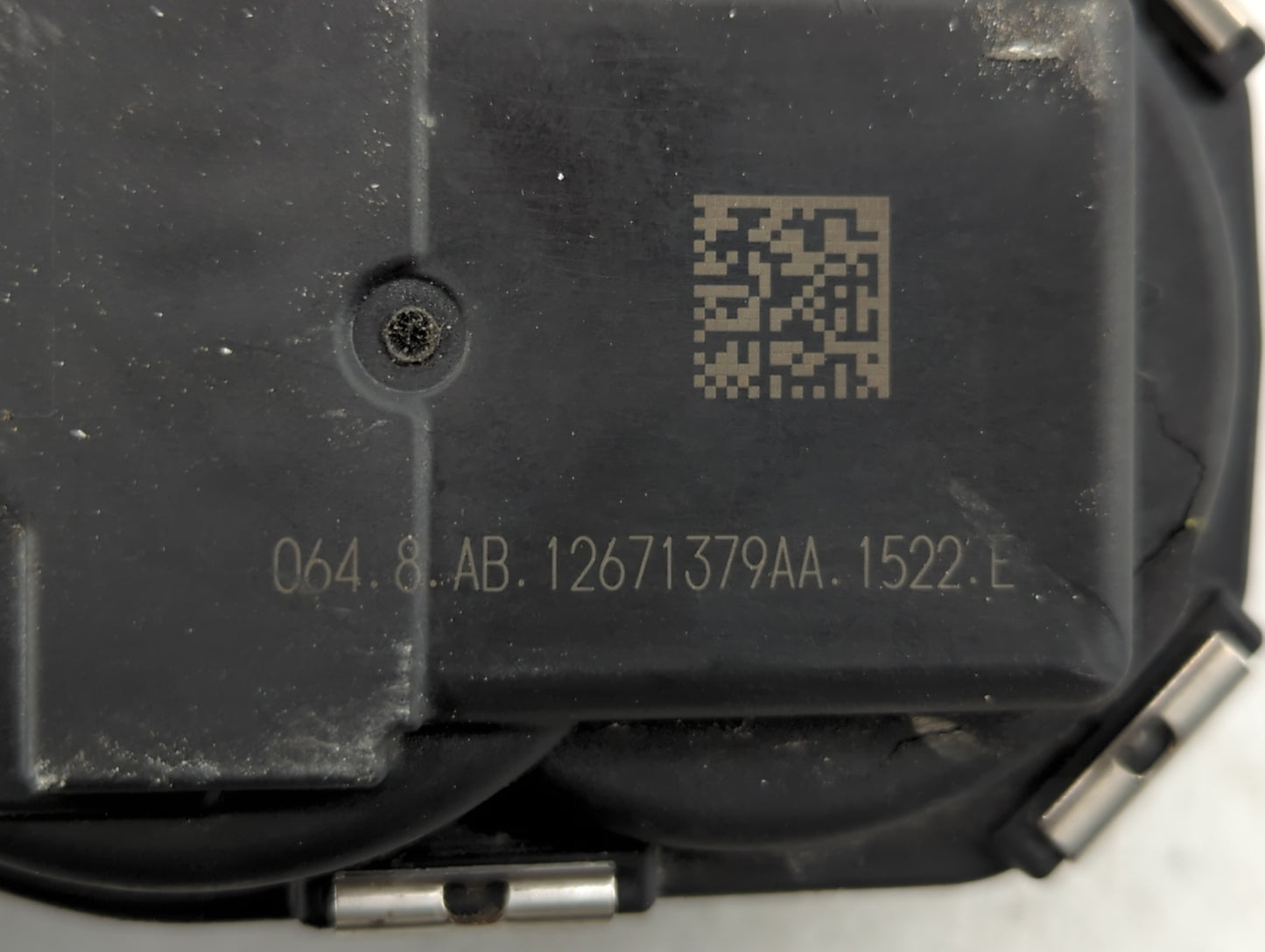 2016-2021 Chevrolet Malibu Throttle Body P/N:12671379AA Fits Fits 2016 2017 2018 2019 2020 2021 2022 OEM Used Auto Parts - O