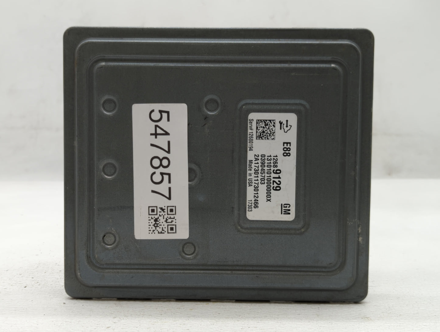 2018-2019 Chevrolet Malibu PCM Engine Control Computer ECU ECM PCU OEM P/N:12691559, 12699666, 12697426 Fits Fits 2018 2019