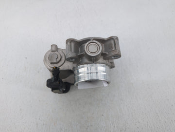 2016-2021 Chevrolet Malibu Throttle Body P/N:12671379AA Fits Fits 2016 2017 2018 2019 2020 2021 2022 OEM Used Auto Parts