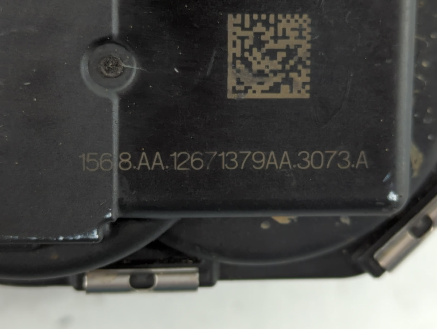 2016-2021 Chevrolet Malibu Throttle Body P/N:12671379AA Fits Fits 2016 2017 2018 2019 2020 2021 2022 OEM Used Auto Parts - O