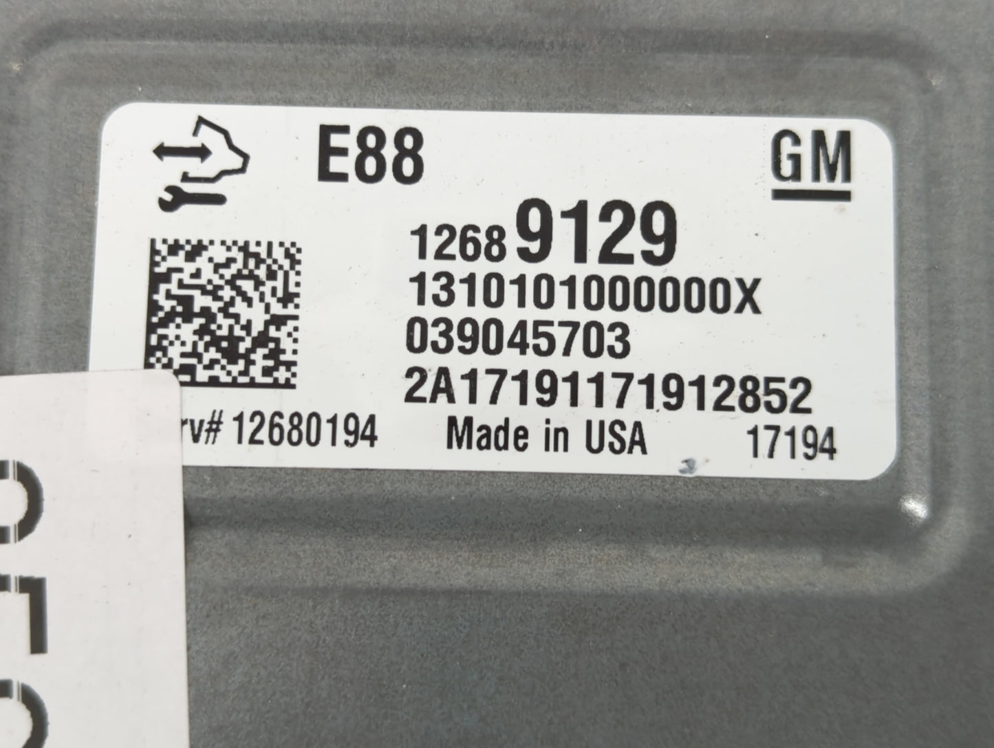 2018-2019 Chevrolet Malibu PCM Engine Control Computer ECU ECM PCU OEM P/N:12689129 Fits Fits 2018 2019 OEM Used Auto Parts