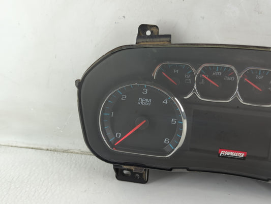 2018-2019 Chevrolet Silverado 1500 Instrument Cluster Speedometer Gauges P/N:84390802 Fits Fits 2018 2019 2020 OEM Used Auto Parts