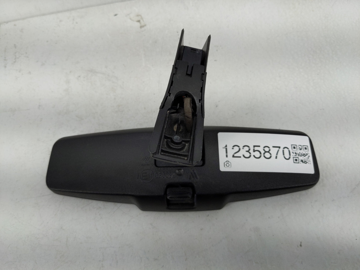 2014-2022 Chevrolet Silverado 1500 Interior Rear View Mirror Replacement OEM P/N:E11046392 E11026392 Fits OEM Used Auto Part