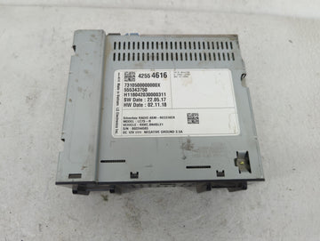 2018 Chevrolet Silverado 1500 Radio AM FM Cd Player Receiver Replacement P/N:42554616 Fits Fits 2019 2020 2021 OEM Used Auto Parts