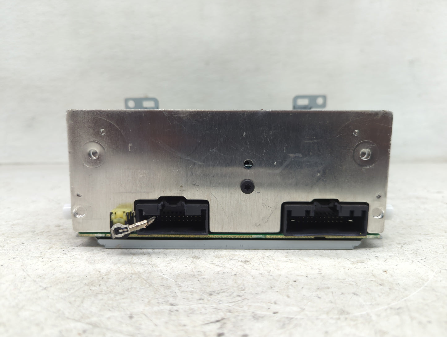 2017-2018 Chevrolet Silverado 1500 Radio AM FM Cd Player Receiver Replacement P/N:FM5T-19C107-HA Fits Fits 2017 2018 2019 OE