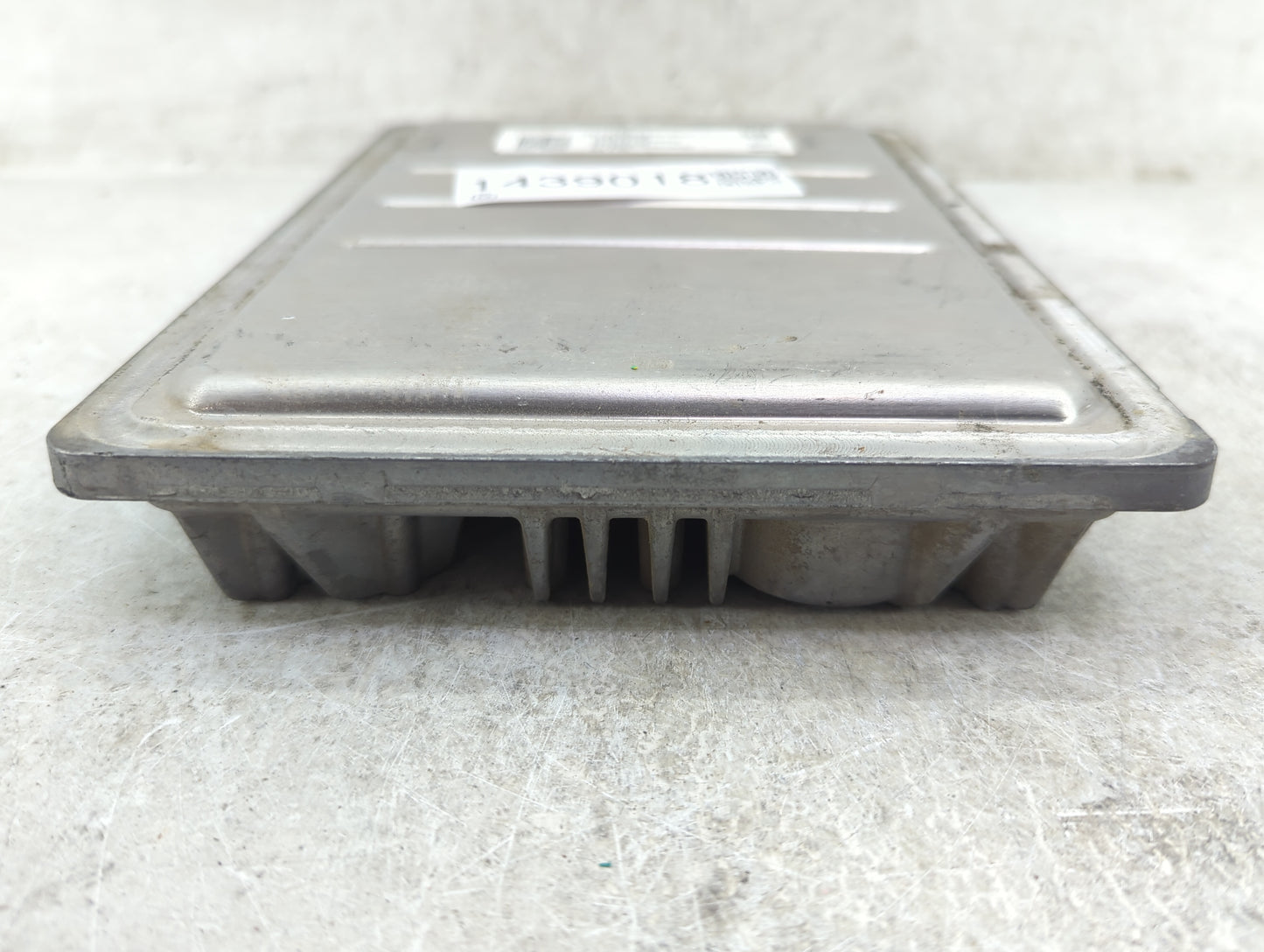 2016-2018 Chevrolet Silverado 1500 PCM Engine Control Computer ECU ECM PCU OEM P/N:12688528 12686383 Fits Fits 2016 2017 201