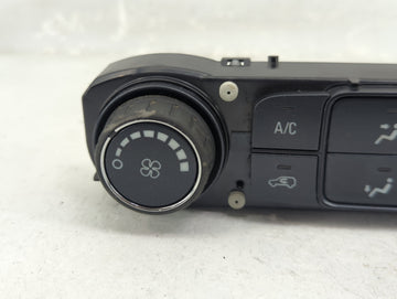 2018 Chevrolet Silverado 1500 Climate Control Module Temperature AC/Heater Replacement P/N:84199205 7370200000000X, 815372982 Fits OEM Used Auto Parts