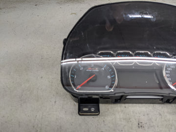 2018-2019 Chevrolet Silverado 1500 Instrument Cluster Speedometer Gauges P/N:84597918 23241023 Miles:114K Fits Fits 2018 2019 2020 OEM Used Auto Parts