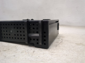 2016-2019 Chevrolet Silverado 1500 Radio AM FM Cd Player Receiver Replacement P/N:84361174 111000-6902A101 Fits OEM Used Auto Parts