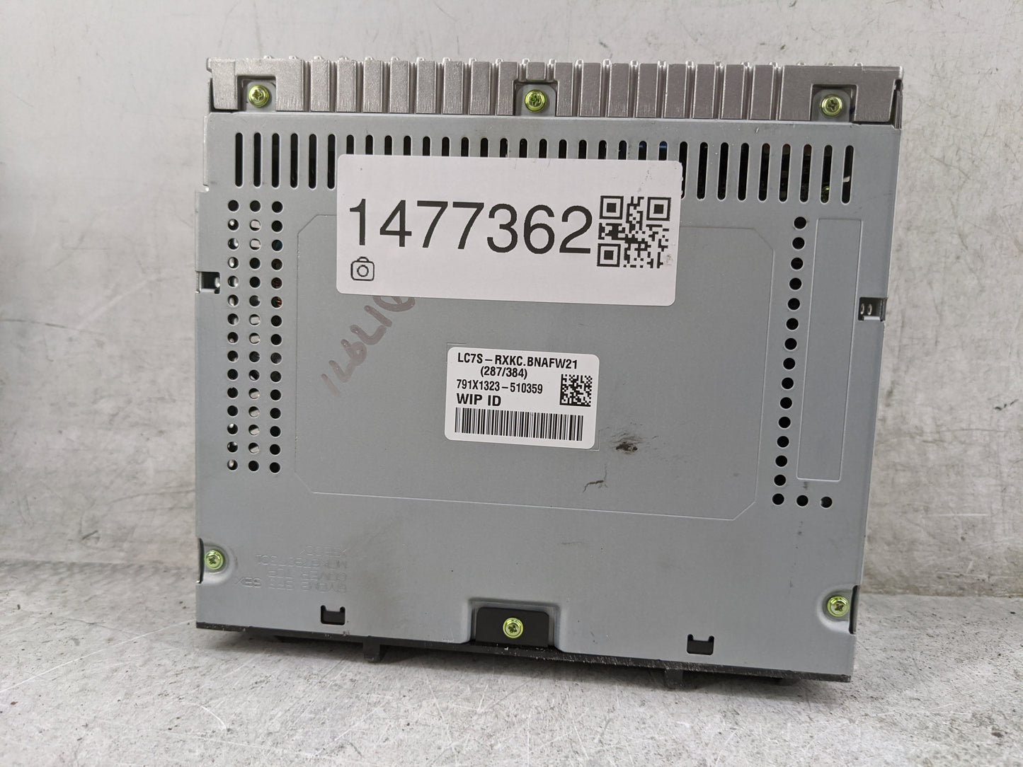 2018 Chevrolet Silverado 1500 Radio AM FM Cd Player Receiver Replacement P/N:42554616 BEJLC7SR Fits Fits 2019 2020 2021 OEM