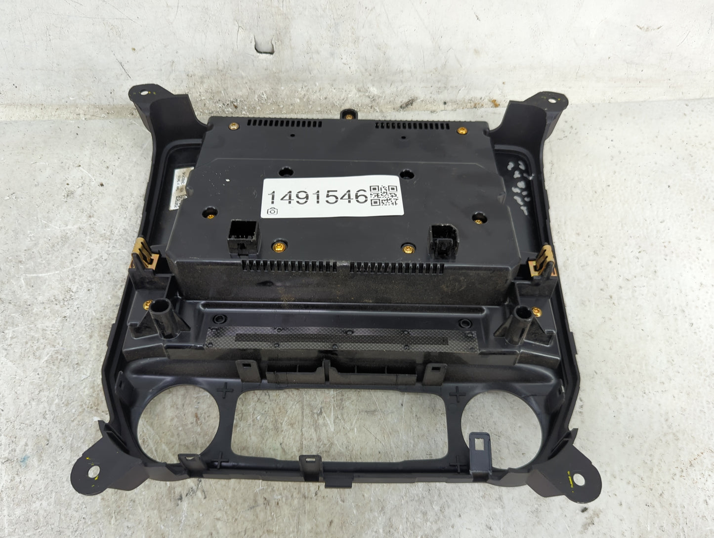 2018 Chevrolet Silverado 1500 Information Display Screen 1491546 - Oemusedautoparts1.com