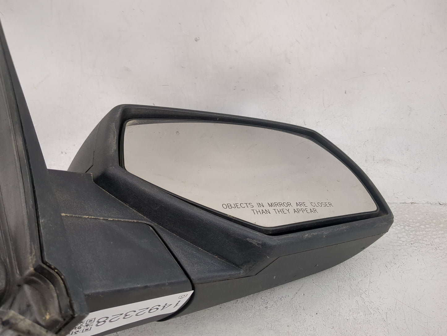 2014-2019 Chevrolet Silverado 1500 Passenger Side View Mirror - Right Door Mirror OEM Used - Oemusedautoparts1.com